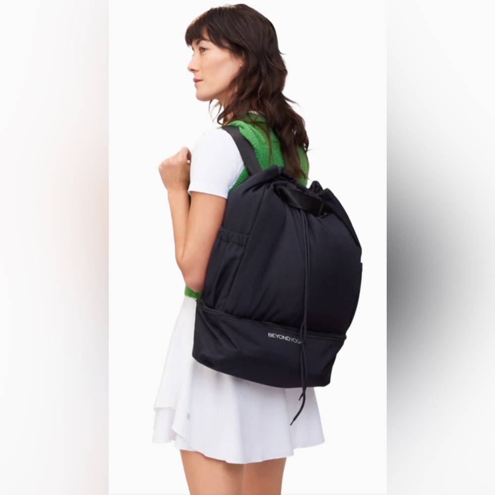 Beyond Yoga Black Convertible Gym Bag / Backpack In Black